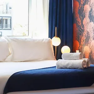 Airport Earth By Homing Guest house Lisbon