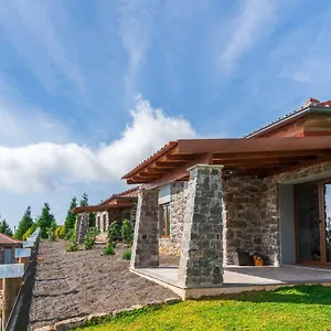 Rochao Village By Rent2u, Lda Guest house Calheta (Madeira)